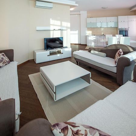 Becici -Lux Apartman Ngoại thất bức ảnh