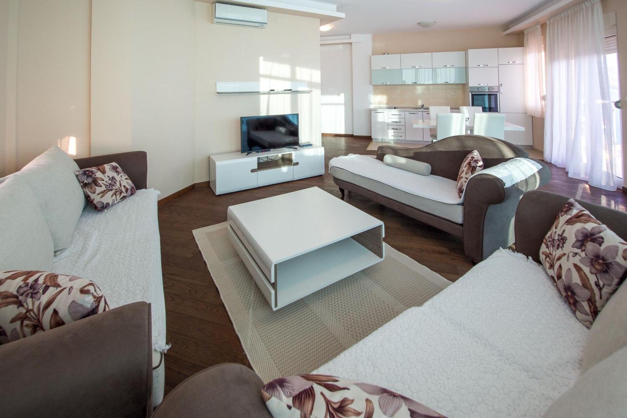 Becici -Lux Apartman Ngoại thất bức ảnh